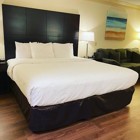 Clarion Hotel & Conference Center Toms River Esterno foto