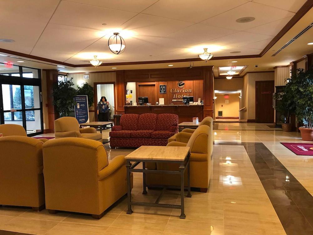 Clarion Hotel & Conference Center Toms River Esterno foto