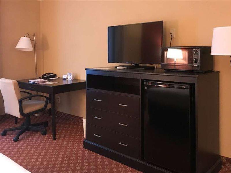 Clarion Hotel & Conference Center Toms River Esterno foto