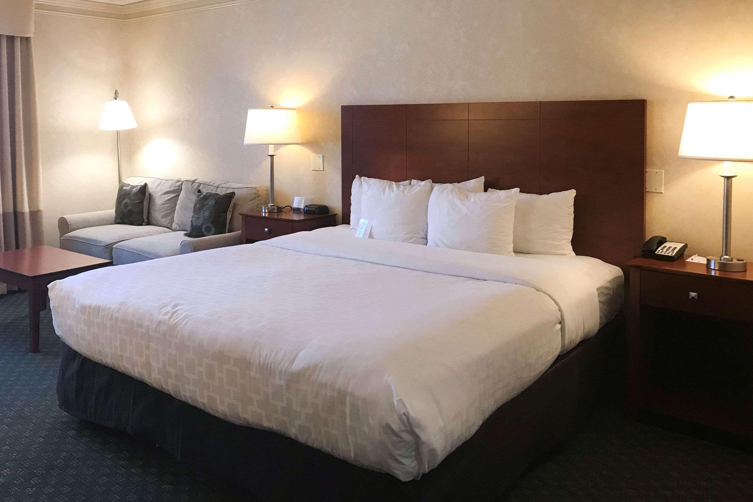 Clarion Hotel & Conference Center Toms River Esterno foto