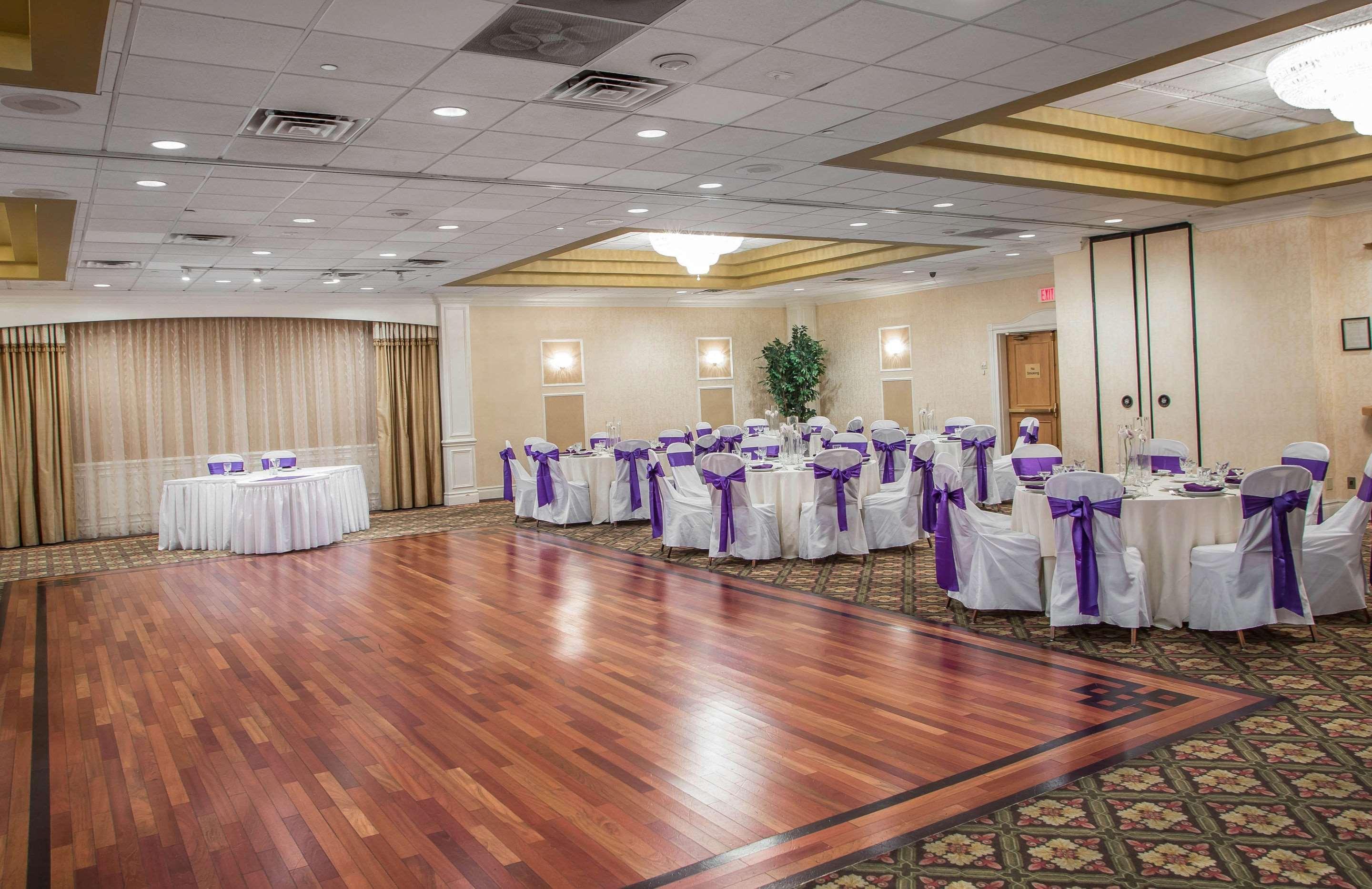 Clarion Hotel & Conference Center Toms River Esterno foto