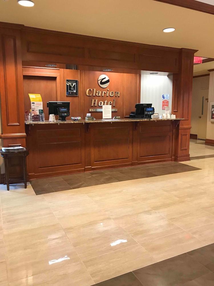 Clarion Hotel & Conference Center Toms River Esterno foto