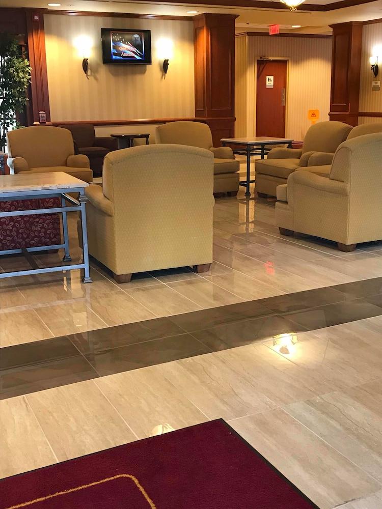 Clarion Hotel & Conference Center Toms River Esterno foto