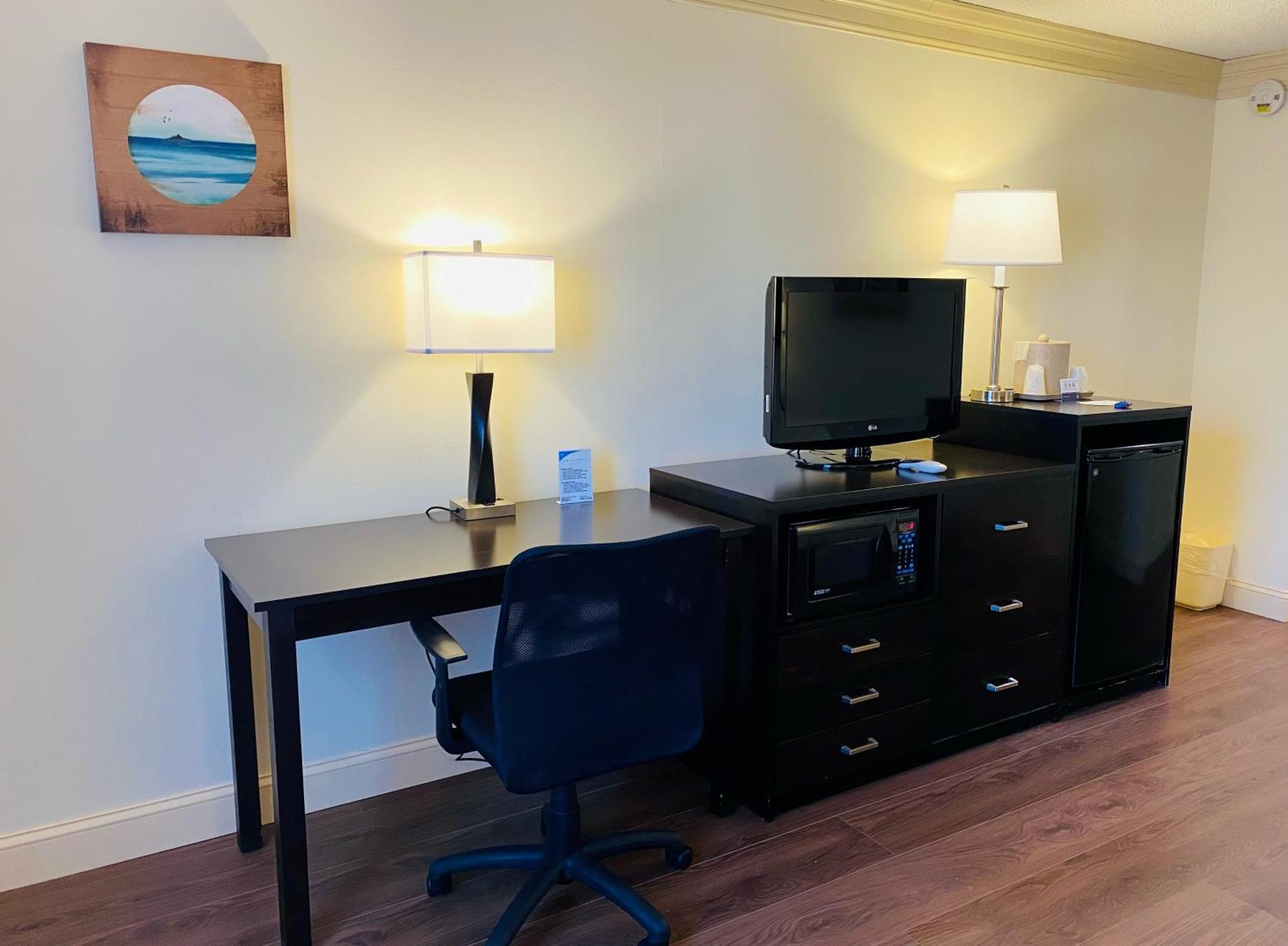 Clarion Hotel & Conference Center Toms River Esterno foto